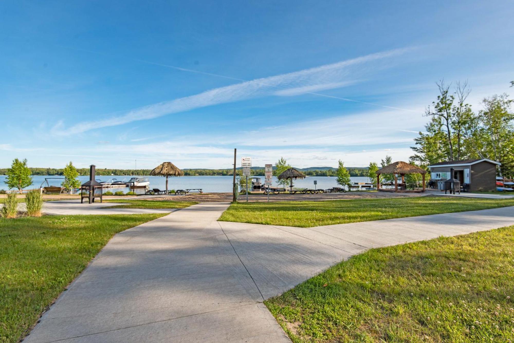 Les Chalets Baie Cascouia, Nature & Experience A Chicoutimi Dış mekan fotoğraf